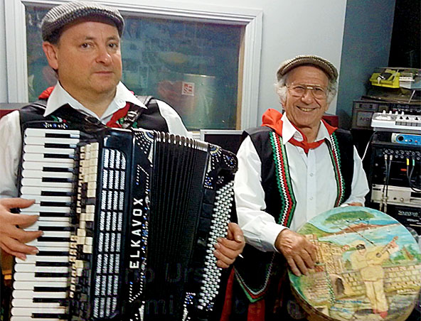 Italian Music Duo Sydney - accordion players